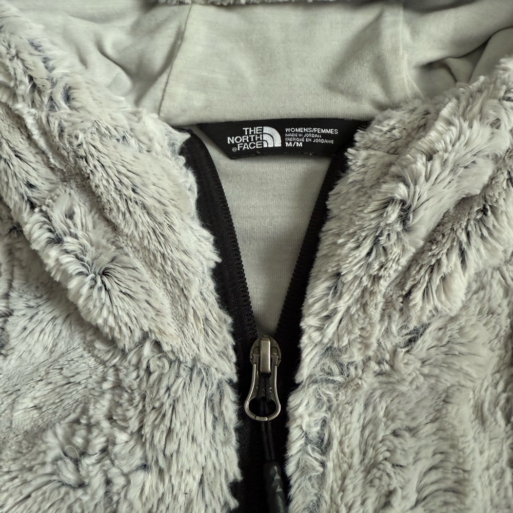 The North Face Gray Faux Fur Vest - Picture 6 of 8